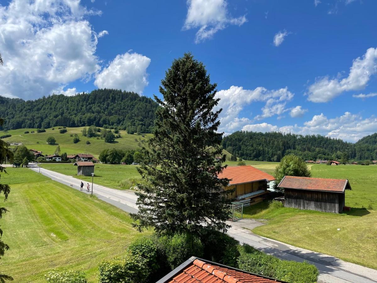 Geraeumiges Domizil Mit Bergblick Und Sauna Oberwössen Eksteriør billede